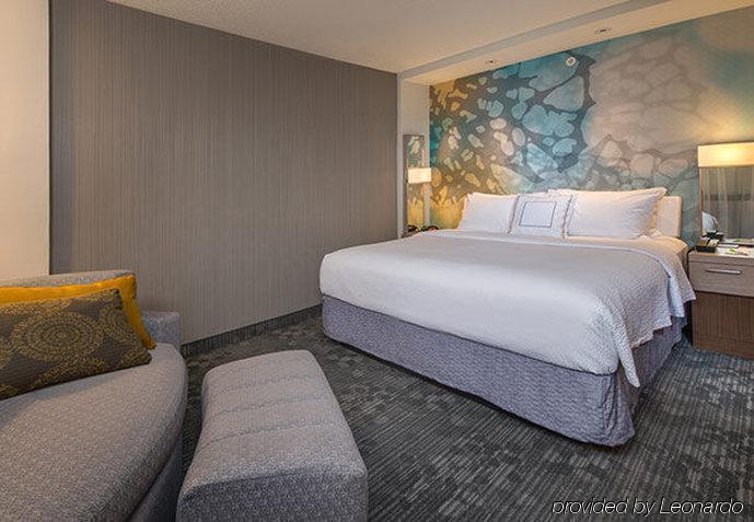 คอร์ตยาร์ด เซนต์ปีเตอร์สเบิร์ก เคลียร์วอเตอร์/มาเดราบีช Hotel ภายนอก รูปภาพ
